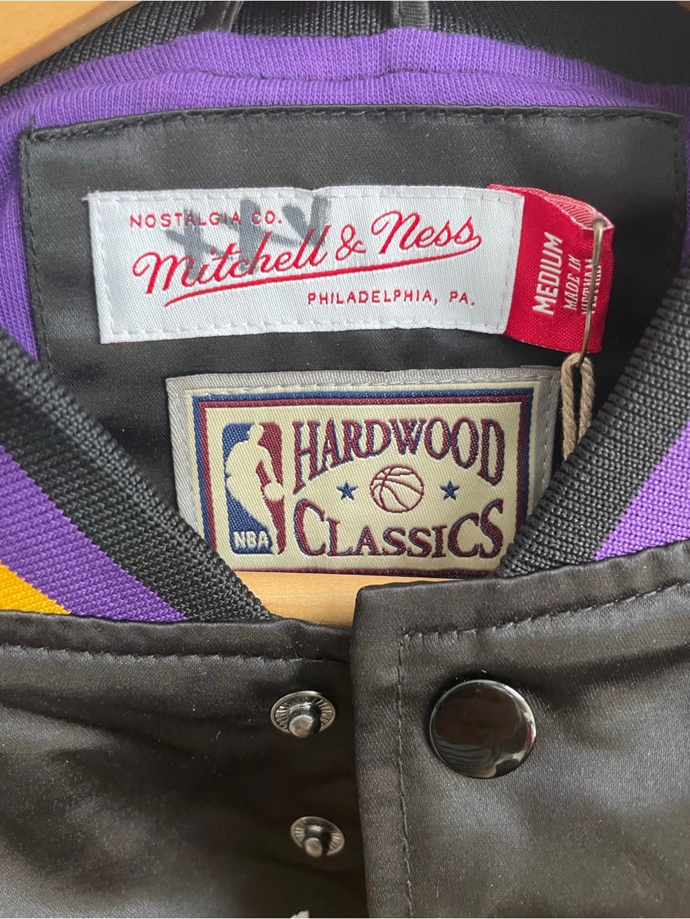 Mitchell & Ness Lakers Black, Purple & Gold Hardwood Classics Jacket - Picture 3 of 3